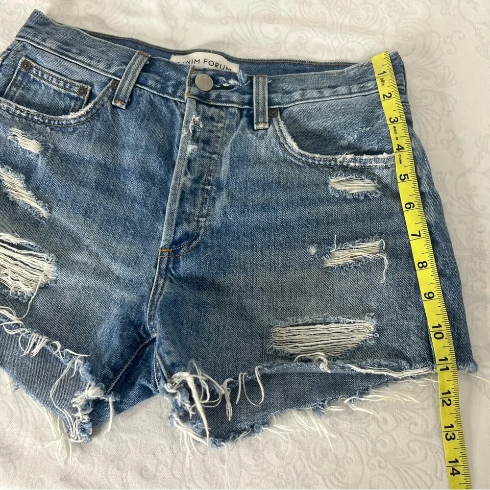 Aritzia Denim Forum Organic Cotton The Ex Boyfriend Distressed Button Shorts 25